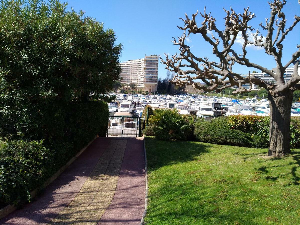 Studio Cannes Marina Мандельё-ла-Напуль Экстерьер фото