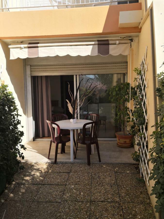 Studio Cannes Marina Мандельё-ла-Напуль Экстерьер фото